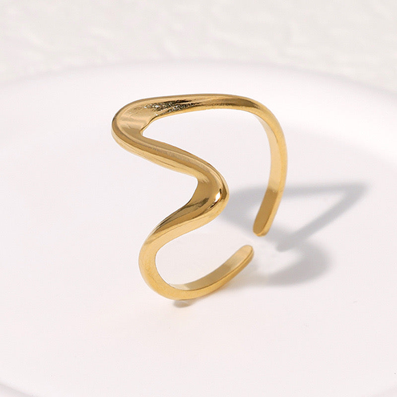 Wavy  Ring