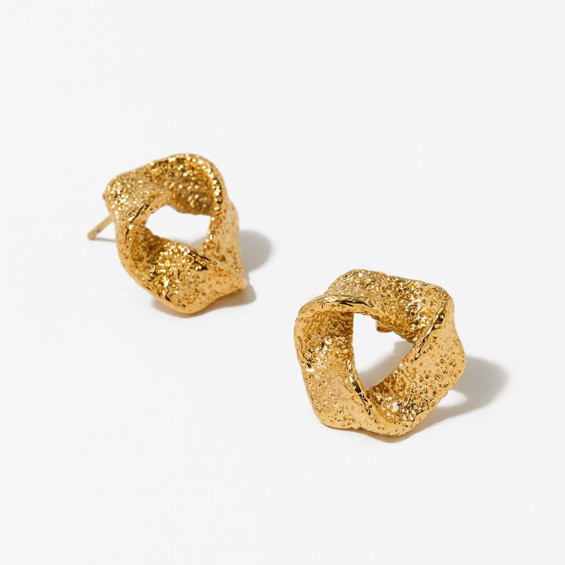 Glimmer Stud Earring