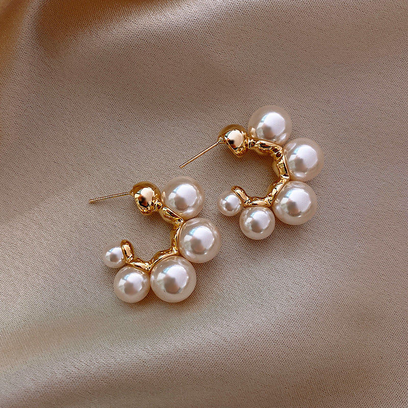 Pearl Chic Stud Earring