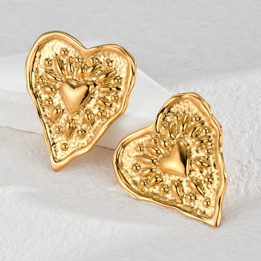 Wrinkled Heart Stud Earring